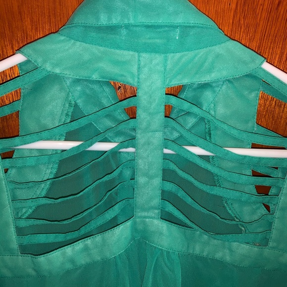 Green sheer cut-out button up with bottom tie - Picture 3 of 3